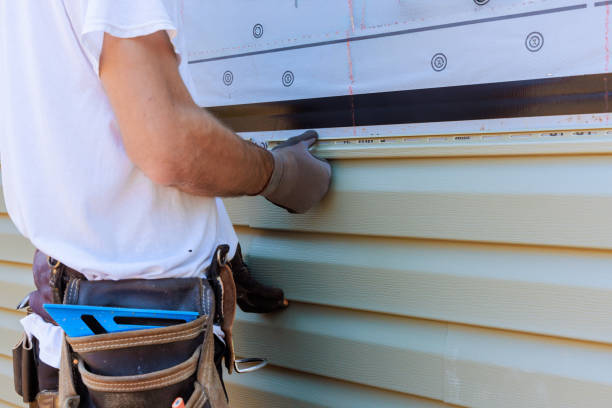 Trusted Storm Damage Siding Repair service in Olney, IL - Creative Siding